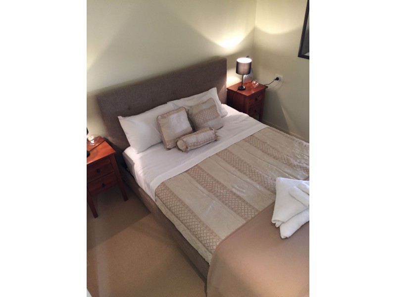 45 Elwood st, Kenmore Hills QLD 4069