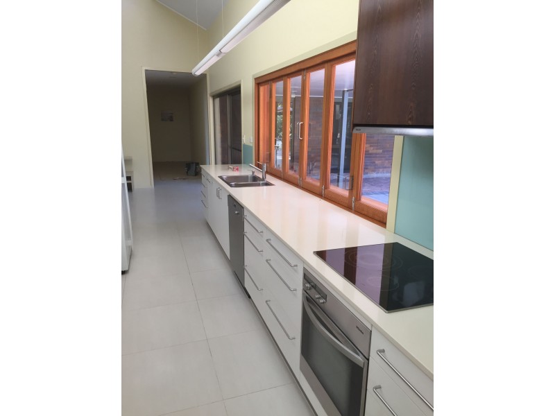 45 Elwood st, Kenmore Hills QLD 4069