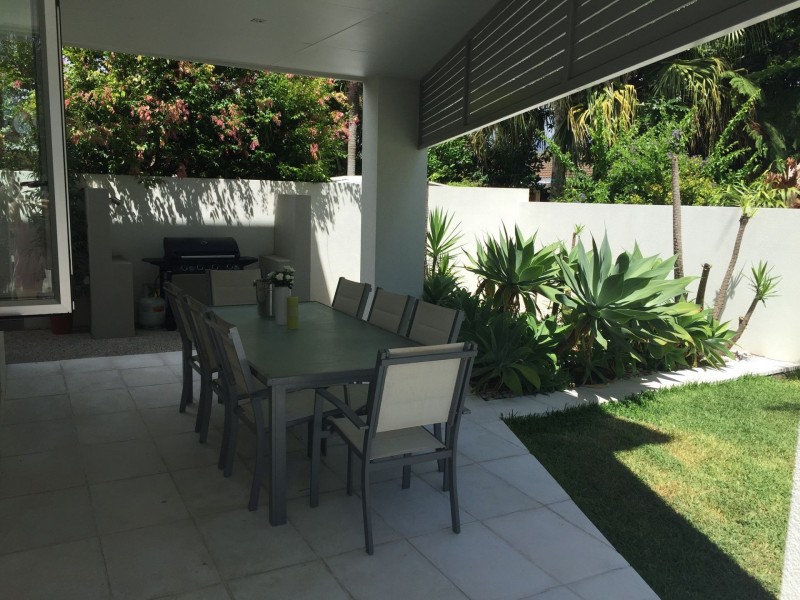 46 Tarcoola Ave, Mooloolaba QLD 4557