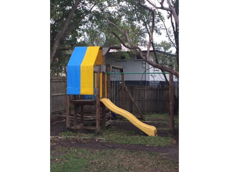 35 Deerdale St, Stafford Heights QLD 4053