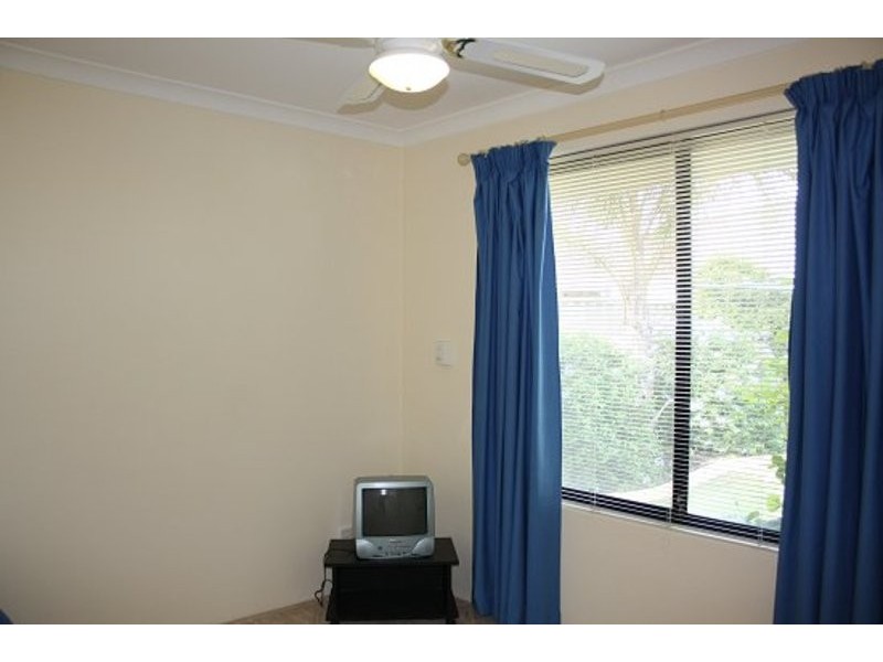 24 Menora Loop, Warnbro WA 6169