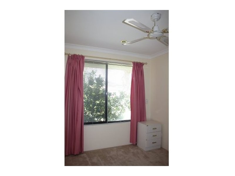 24 Menora Loop, Warnbro WA 6169