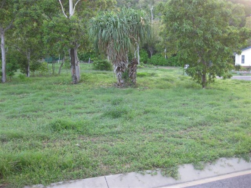 2 Jaydn Court, Magnetic Island QLD 4819