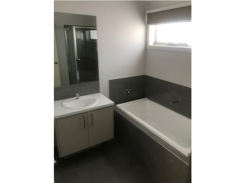 1/62 Marklin street, Cranbourne VIC 3977