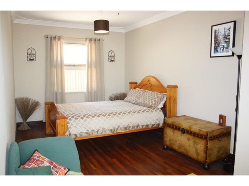 17 Jecks Street, Rockingham WA 6168