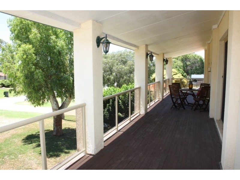 17 Jecks Street, Rockingham WA 6168