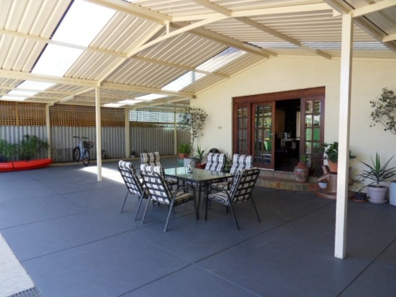 17 Jecks Street, Rockingham WA 6168