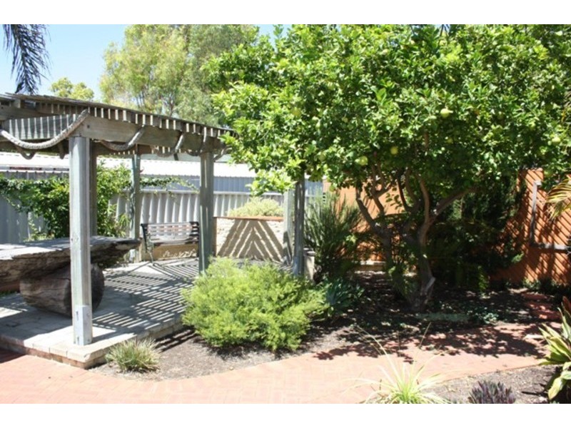 17 Jecks Street, Rockingham WA 6168