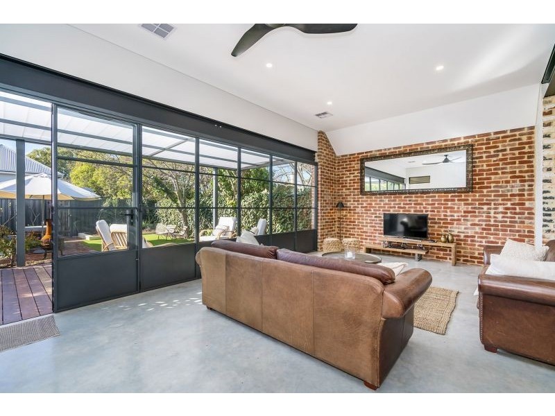 122 Townshend Rd, Subiaco WA 6008