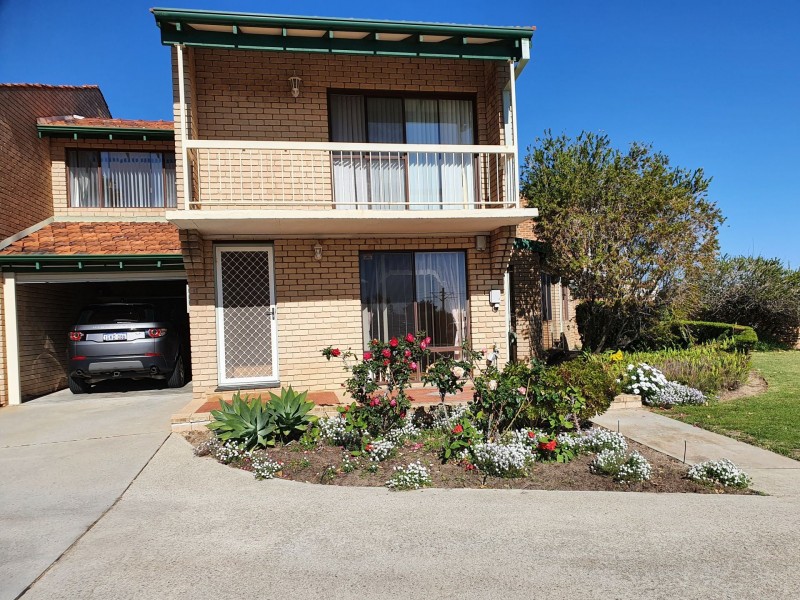 1/158 Melville Pde, Como WA 6152