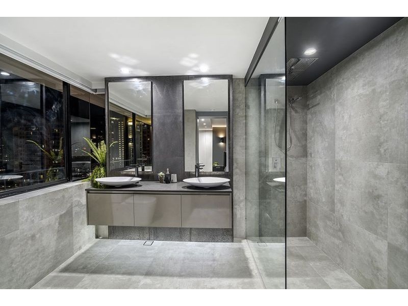 56/2940 Gold Coast Highway, Surfers Paradise QLD 4217