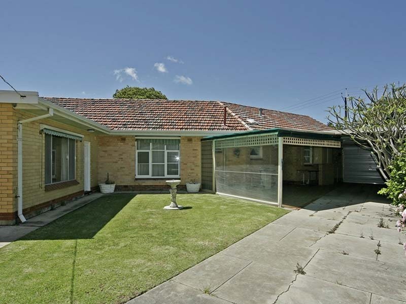 1 Harvey Terrace, Glenelg North SA 5045