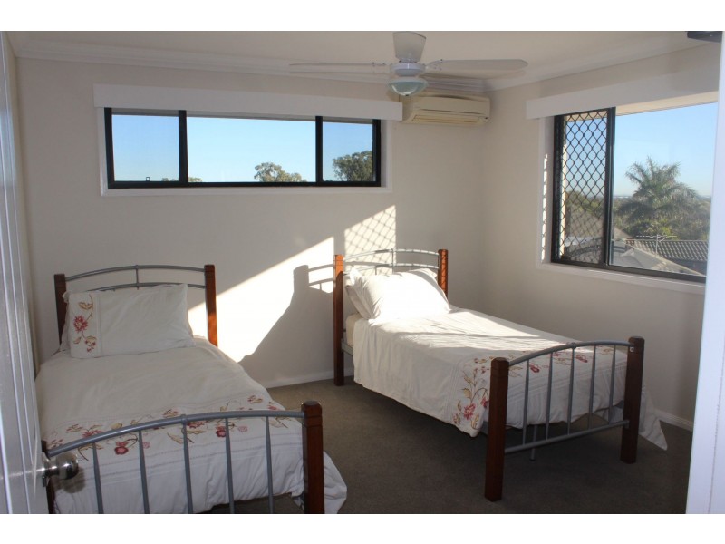 4 Tucana Place, Wynnum QLD 4178