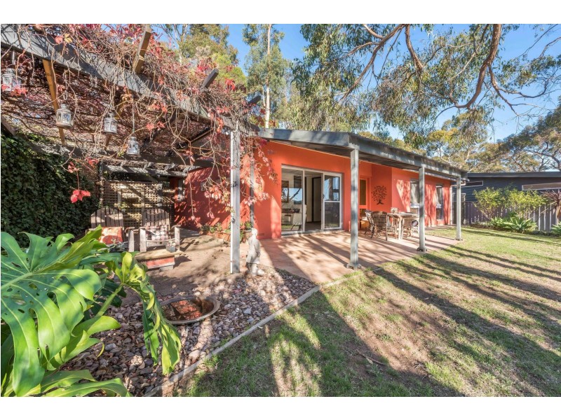 22 Oak Ave, Bridgewater SA 5155