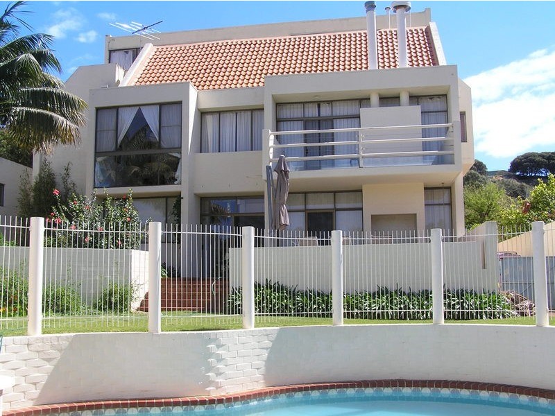 8 Reservoir Close, Mosman Park WA 6012