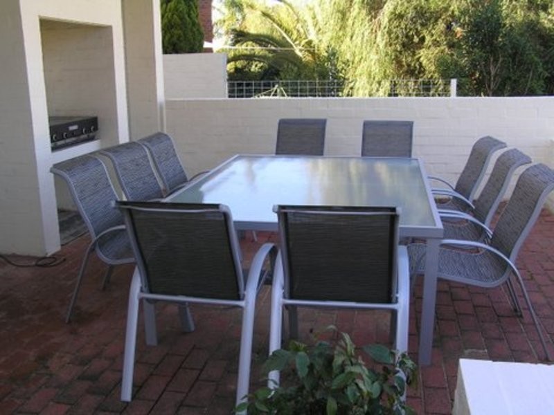 8 Reservoir Close, Mosman Park WA 6012