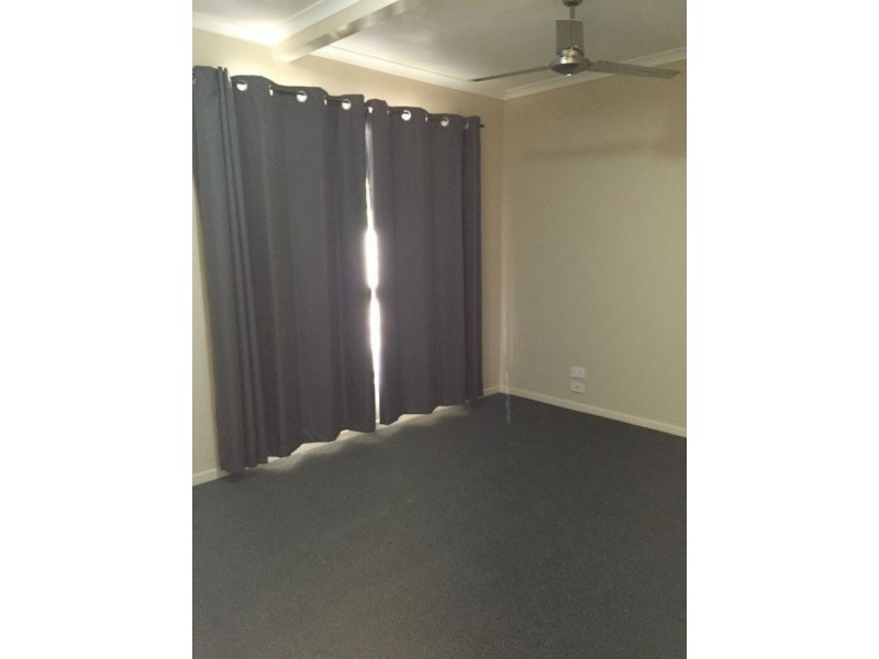 1 Culla Culla St, Battery Hill QLD 4551