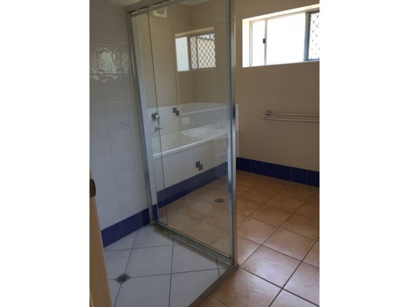 1 Culla Culla St, Battery Hill QLD 4551