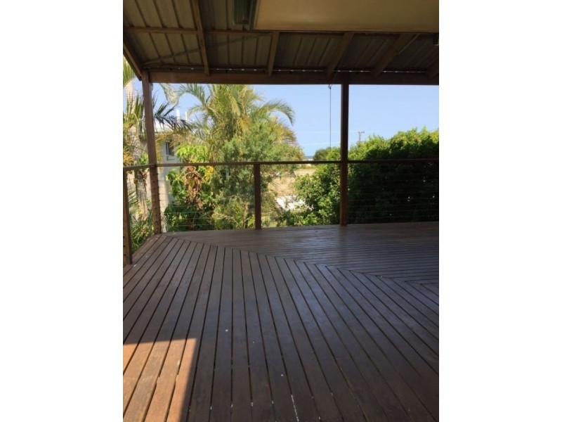 1 Culla Culla St, Battery Hill QLD 4551