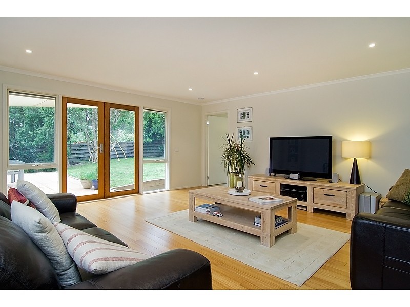 4 Gaskell Avenue, Mount Eliza VIC 3930