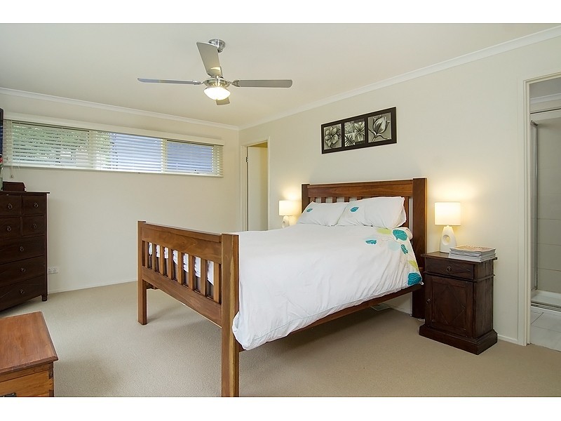 4 Gaskell Avenue, Mount Eliza VIC 3930