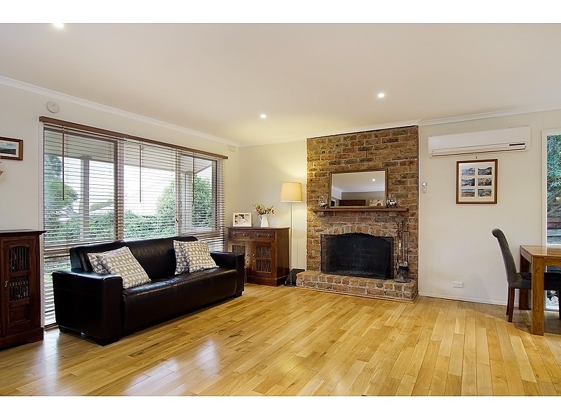 4 Gaskell Avenue, Mount Eliza VIC 3930