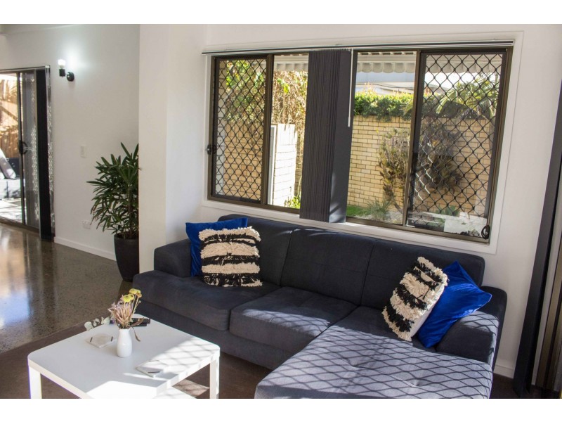 10/7 Lind Avenue, Palm Beach QLD 4221