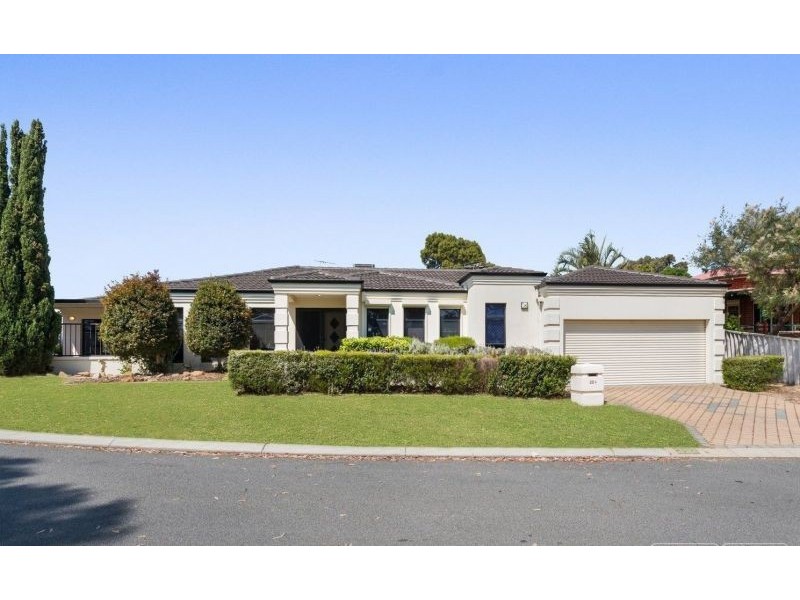 22A Standish Way, Woodvale WA 6026