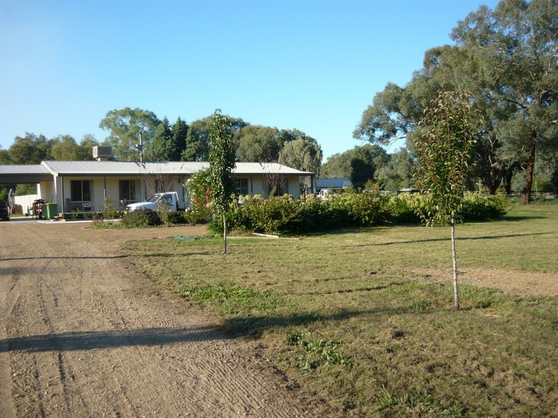 17 Drumwood Road, Jindera NSW 2642