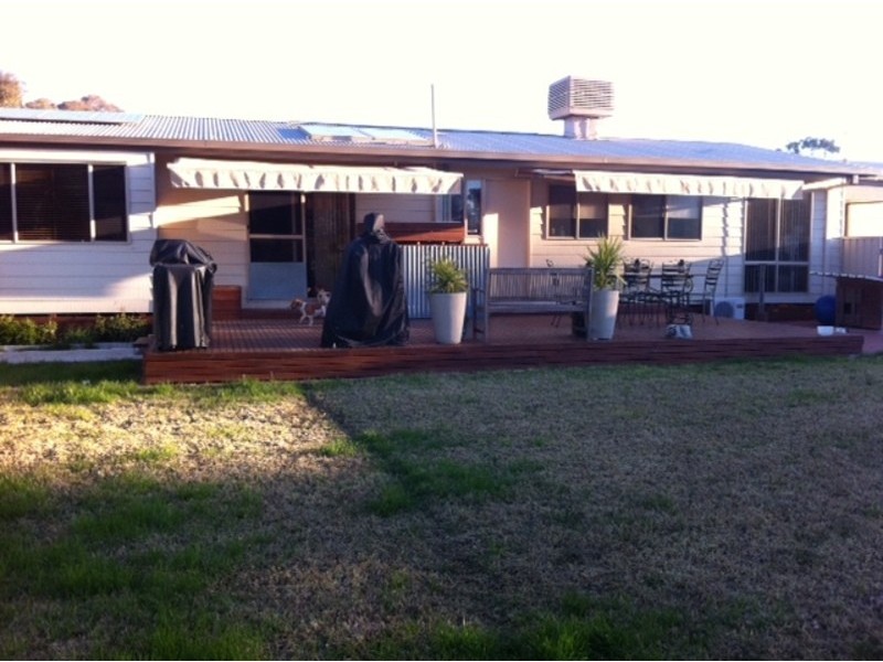 17 Drumwood Road, Jindera NSW 2642