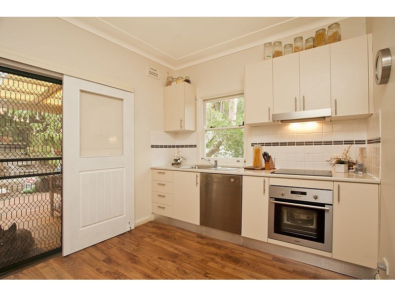 60 The Crescent, Helensburgh NSW 2508