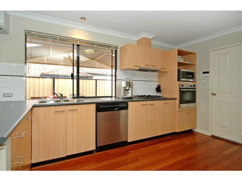 59 Selkirk Drive, Kinross WA 6028