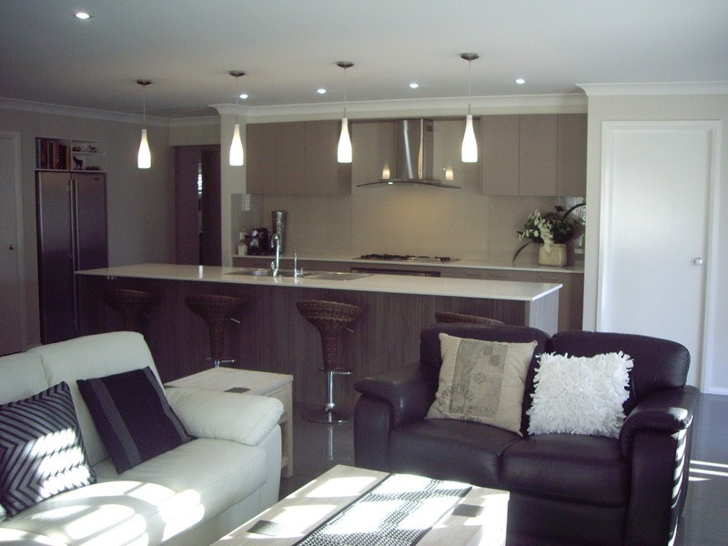 2 Matilda Court, Cameron Park NSW 2285