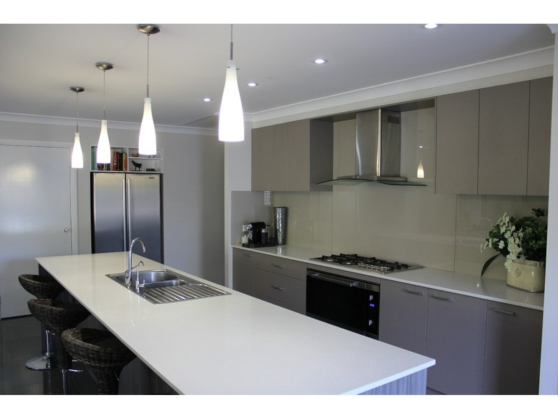 2 Matilda Court, Cameron Park NSW 2285