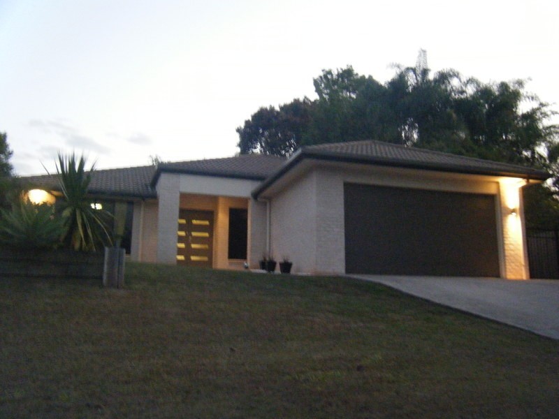 14 Nicklin Rd, Palmwoods QLD 4555