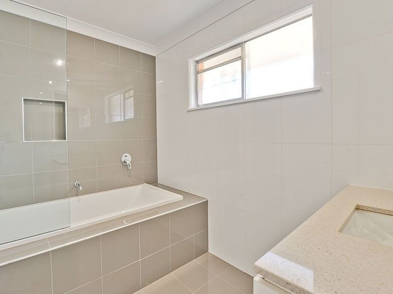 3 Tarcoola Avenue, Ferny Hills QLD 4055