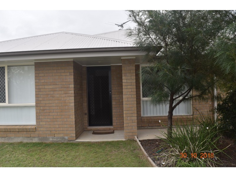 51 Currey Street, Roma QLD 4455