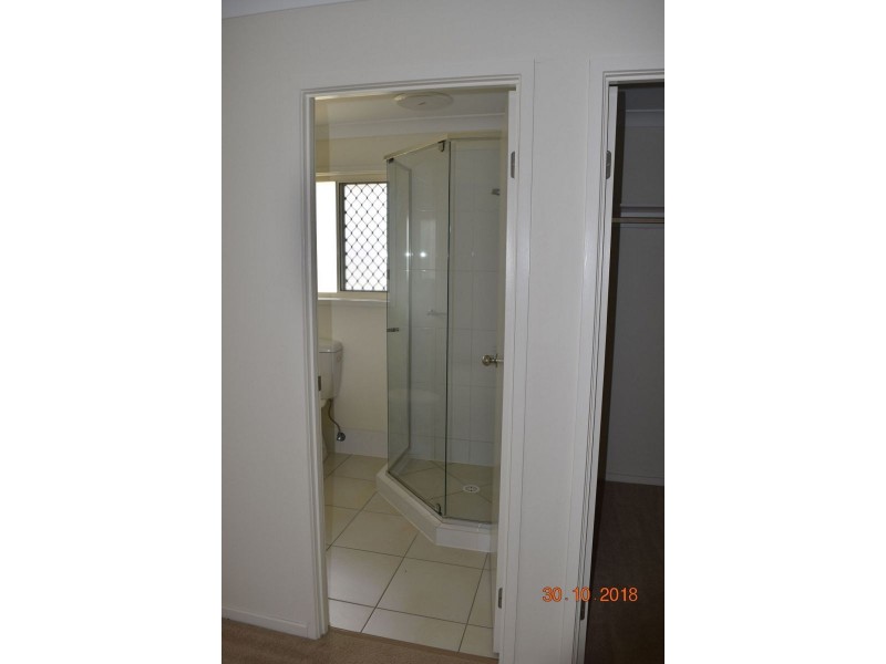 51 Currey Street, Roma QLD 4455