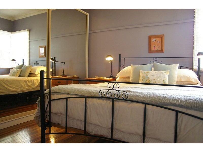 30 Avondale St, Newtown QLD 4350