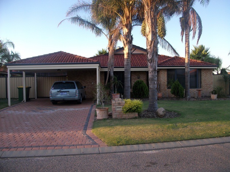 32 Vancouver Circle, Waikiki WA 6169