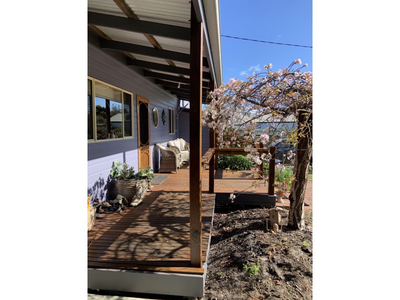 9 Willis Ave, Marlo VIC 3888