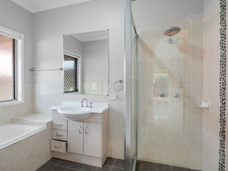 14 Gloucester st, Waterford QLD 4133