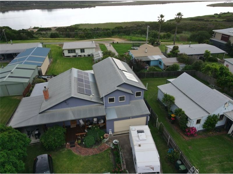 9 Willis Ave, Marlo VIC 3888