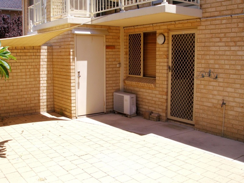 13/5 Waterway Court, Churchlands WA 6018