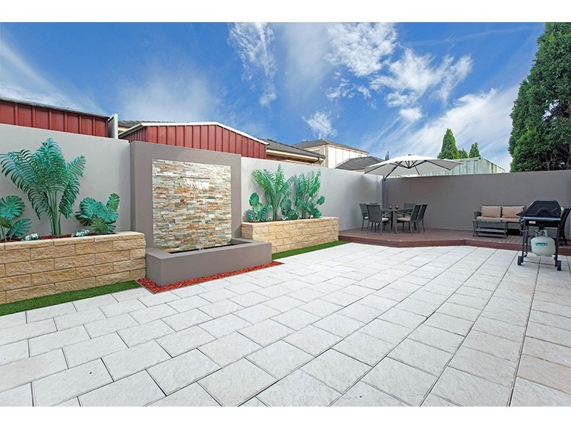 5/9-11 Seaeagle Crescent, Green Valley NSW 2168