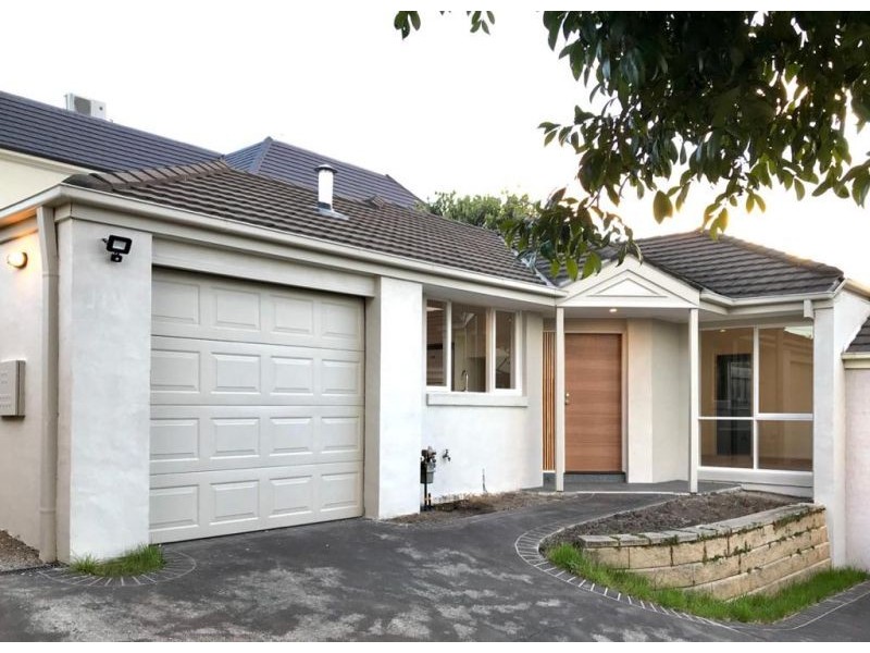 2/30 TOWER ROAD, Balwyn North VIC 3104