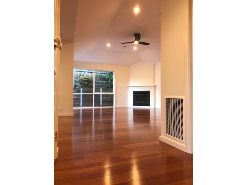 2/30 TOWER ROAD, Balwyn North VIC 3104