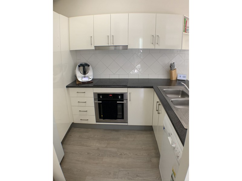 8/8/23-25 Blake st, Southport QLD 4215