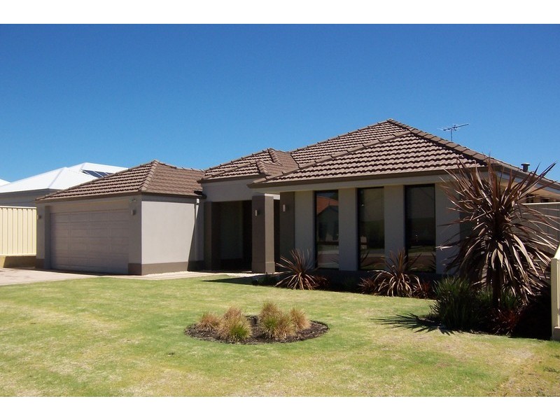 91 Cawana Pkwy, Lakelands WA 6180