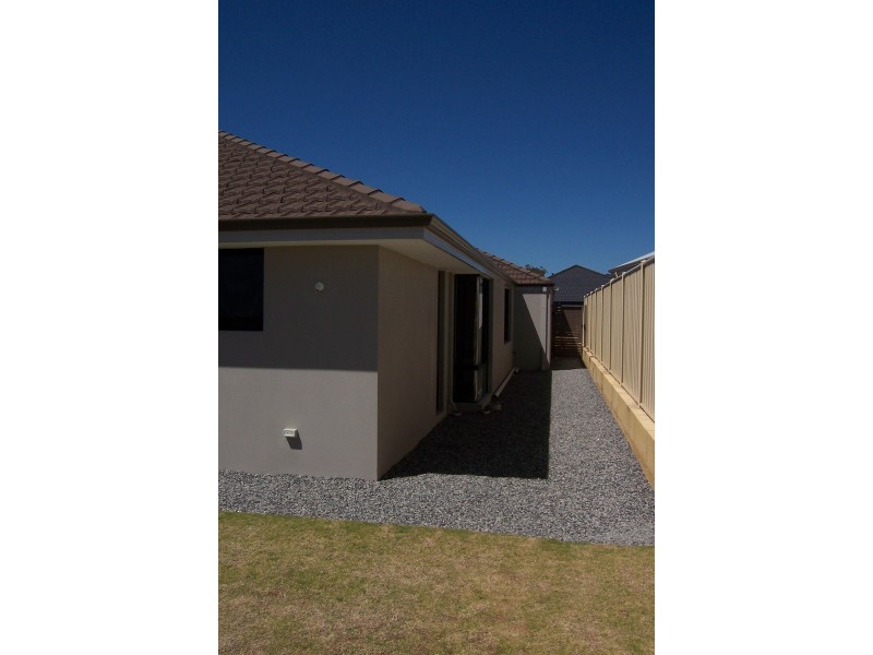 91 Cawana Pkwy, Lakelands WA 6180